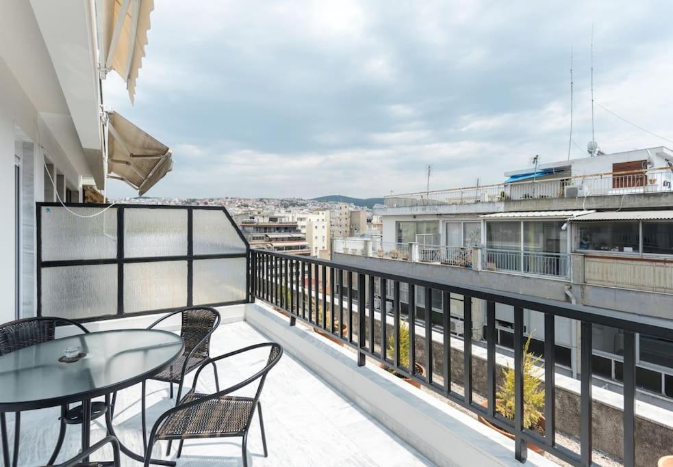 Penthouse Suite In The City Center Салоники Экстерьер фото